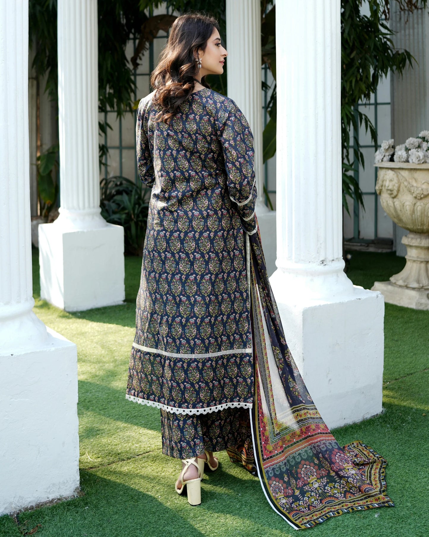 3 Piece Cotton Lawn Digital Print Suite-Embroidered